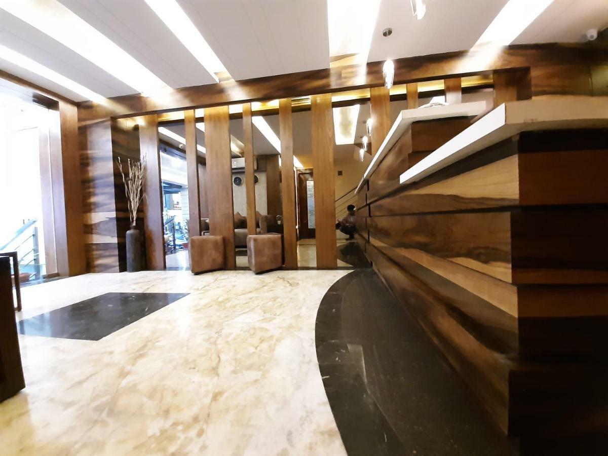 Liza Regency Hotel Chennai Exterior photo