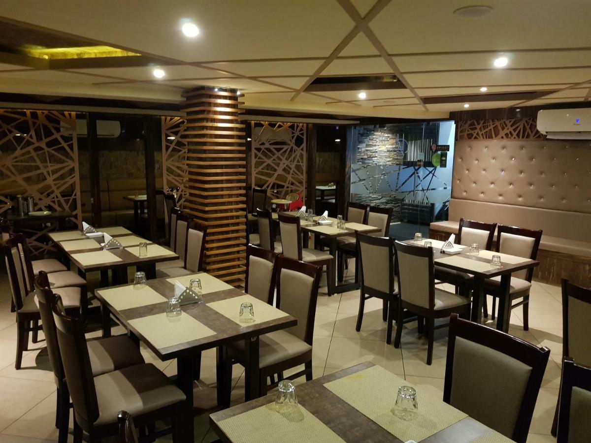 Liza Regency Hotel Chennai Exterior photo