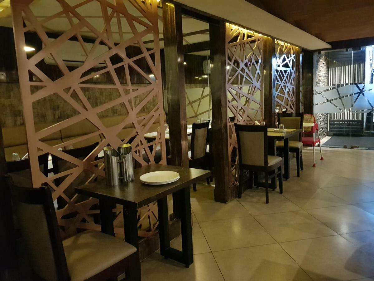 Liza Regency Hotel Chennai Exterior photo