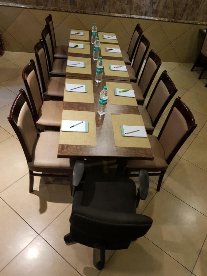 Liza Regency Hotel Chennai Exterior photo