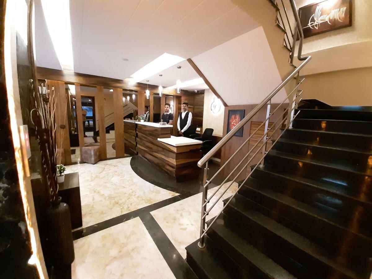 Liza Regency Hotel Chennai Exterior photo