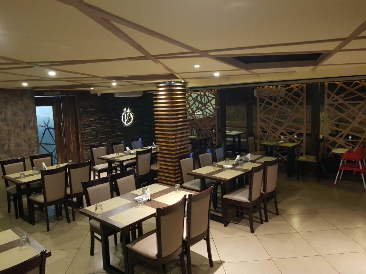 Liza Regency Hotel Chennai Exterior photo